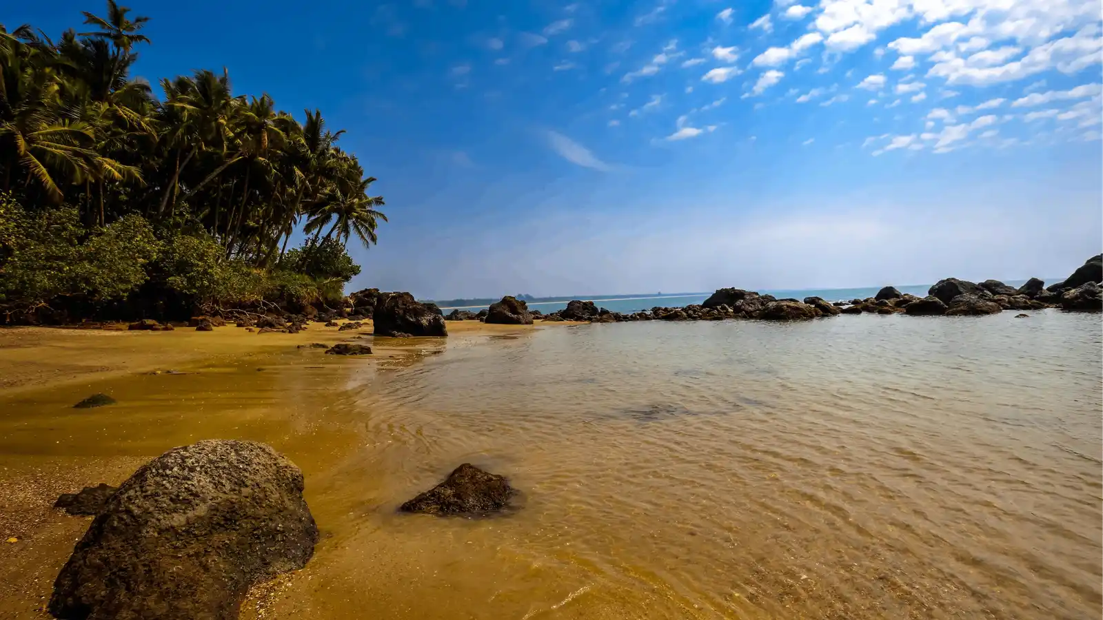 Hollant Beach